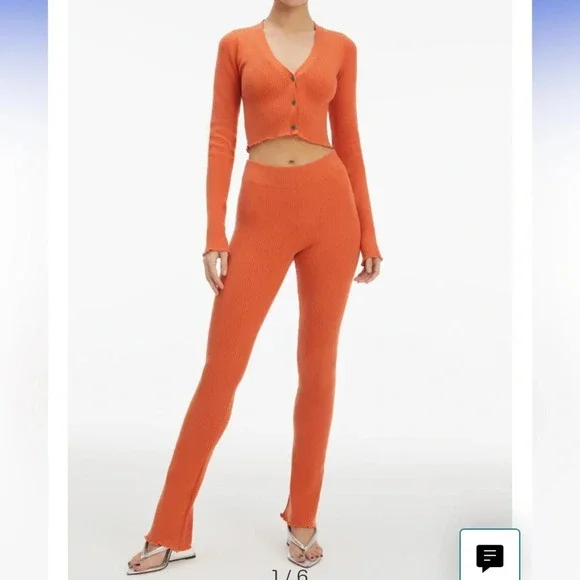 Good American Lettuce Edge Baby Flare Knit Pant - Picture 2 of 7